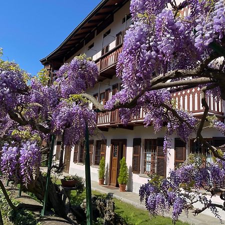 Dimora Fiorita Senior My Holiday Home Varallo Bagian luar foto
