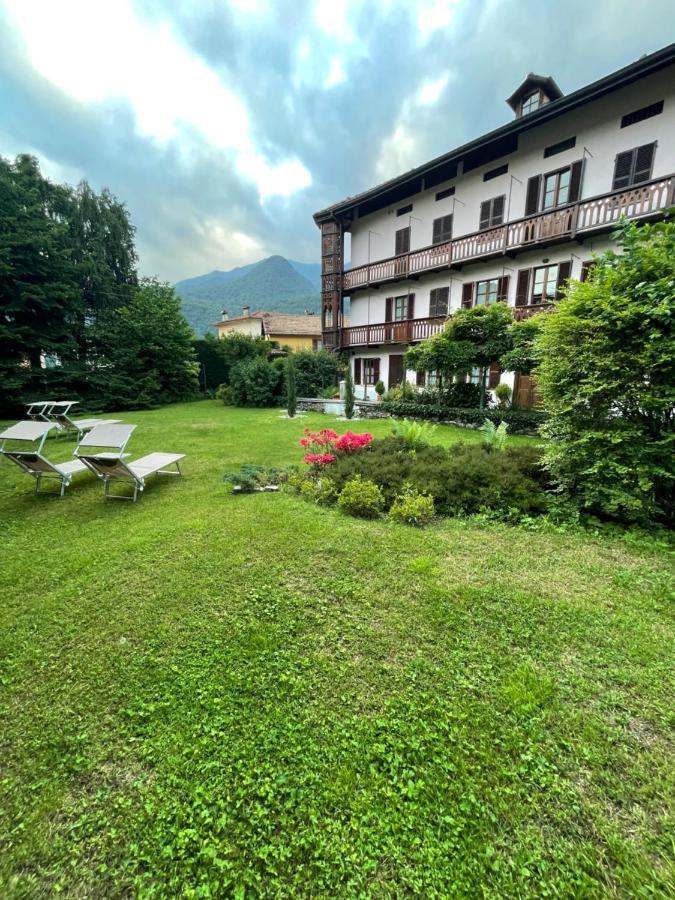 Dimora Fiorita Senior My Holiday Home Varallo Bagian luar foto