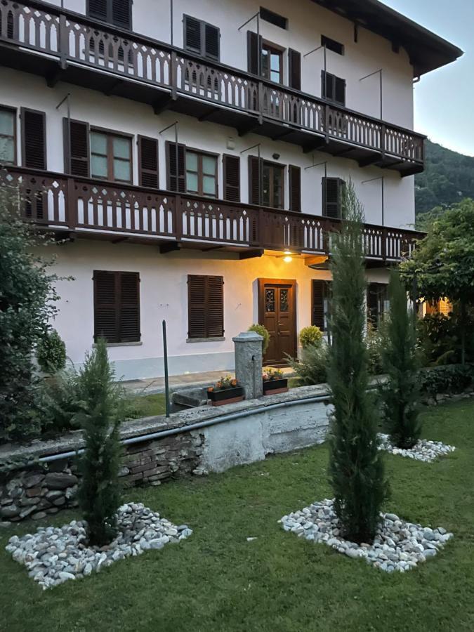 Dimora Fiorita Senior My Holiday Home Varallo Bagian luar foto