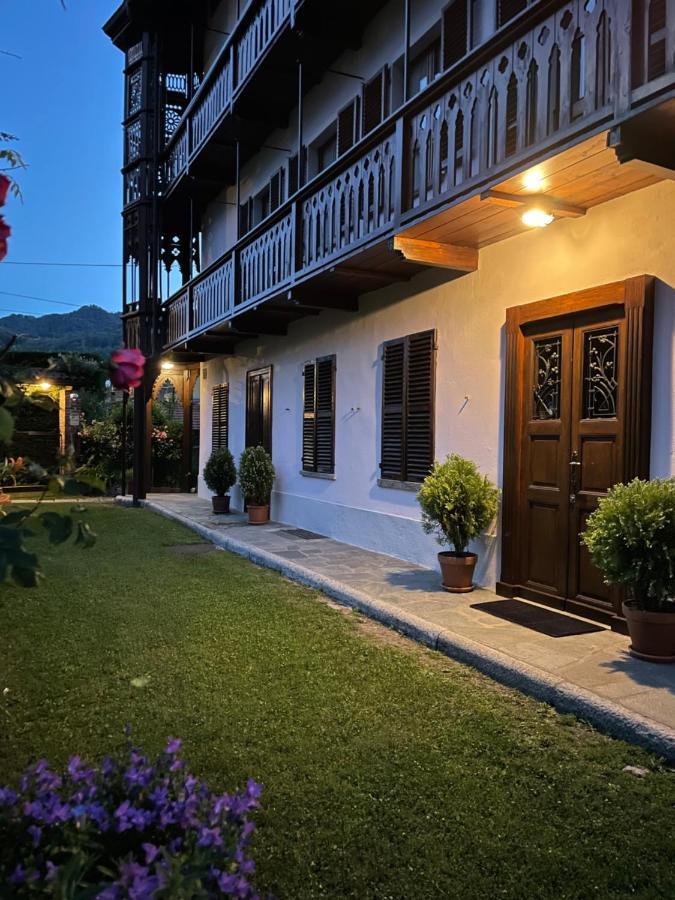 Dimora Fiorita Senior My Holiday Home Varallo Bagian luar foto